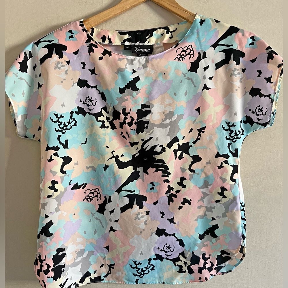 Vintage 80s Pastel Watercolor Floral Boxy Blouse Short Sleeve Poly Top M